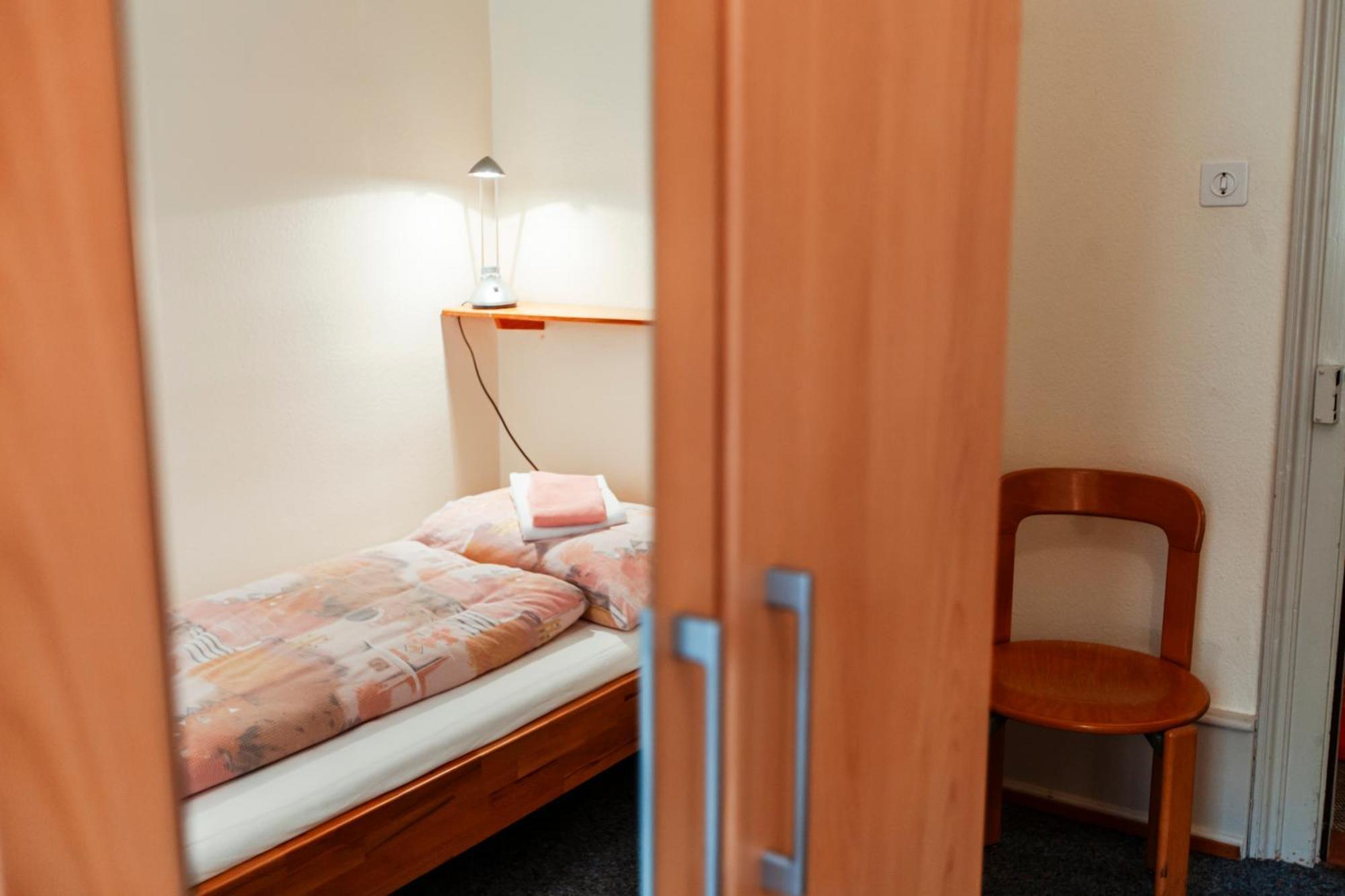 Hotel Chrischona Berg Bettingen Zimmer foto